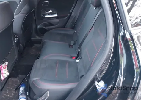 2024 Mercedes-Benz Gla 250 4Matic z USA, uszkodzony, nr VIN W1N4N4HB9RJ610656